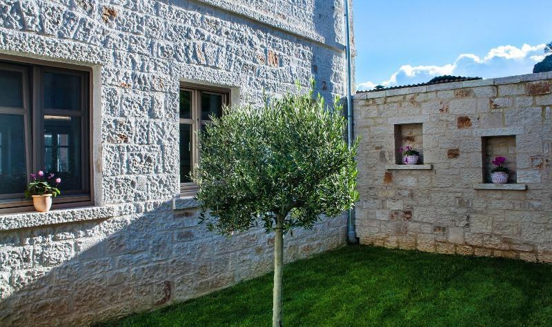 Haones Suites Giannina Esterno foto
